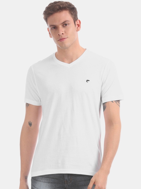 

Ruggers Men White Solid V-Neck T-shirt