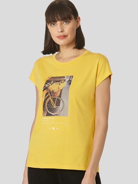 

Vero Moda Women Mustard Yellow Printed Round Neck T-shirt