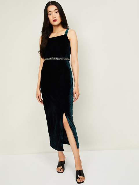 

CODE by Lifestyle Women Green Solid Sheath Dress