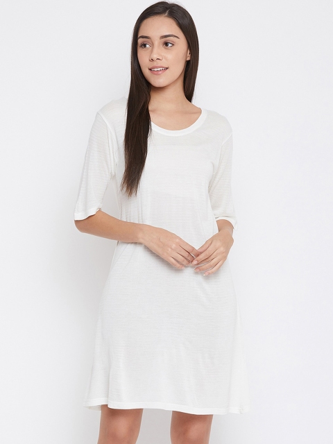 

Clovia Women White Solid Sleep T-Shirt