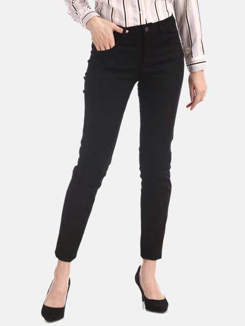 

Cherokee Women Black Slim Fit Mid-Rise Clean Look Jeans