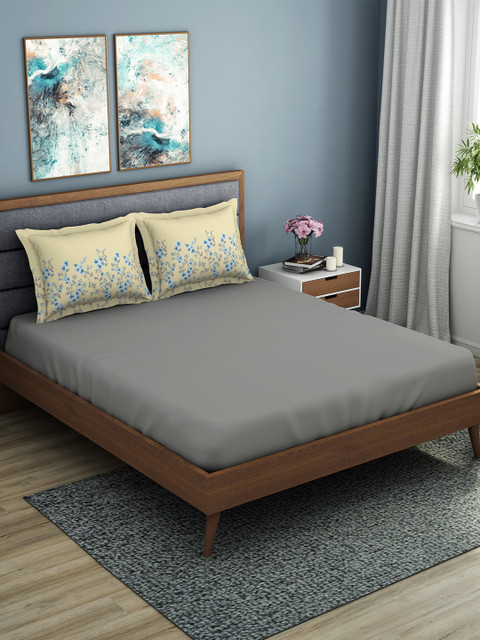 

SPACES Grey & Yellow Solid 144 TC Cotton 1 King Bedsheet with 2 Pillow Covers