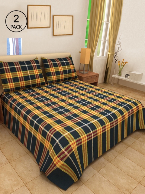 

KLOTTHE Blue & White Set Of 2 Double King Bed Covers With 4 Pillow Covers