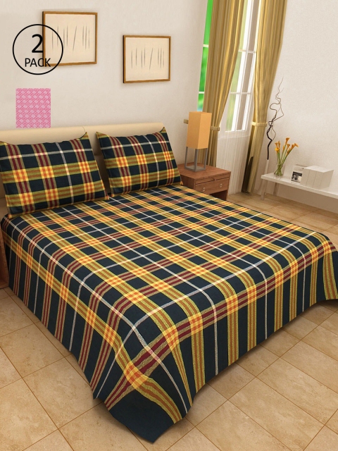 

KLOTTHE Set Of 2 Checked Double King Bed Covers with 4 Pillow Covers, Black