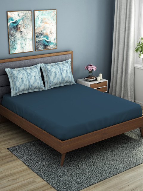 

SPACES Teal Solid 144 TC Cotton 1 King Bedsheet with 2 Pillow Covers