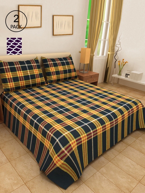 

KLOTTHE Set Of 2 Checked Double King Bed Covers with 4 Pillow Covers, Black