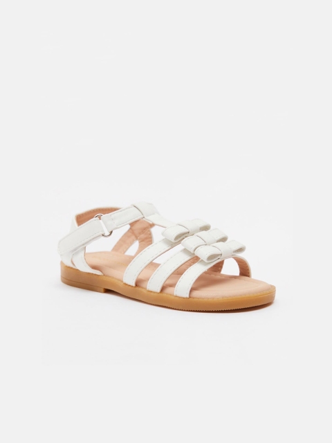 

shoexpress Girls White Solid PU Open Toe Flats