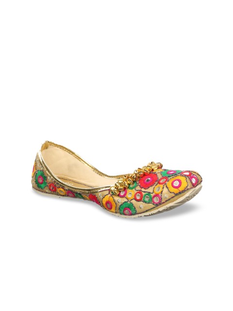 

Ta Chic Women Yellow Embellished Mojaris
