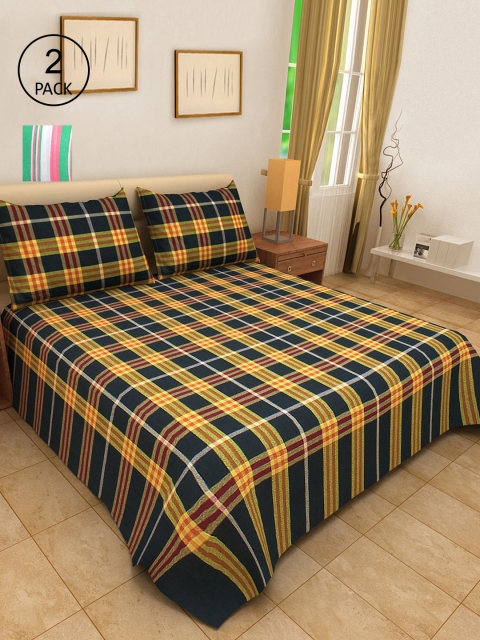 

KLOTTHE Set Of 2 Checked Double King Bed Covers with 4 Pillow Covers, Black