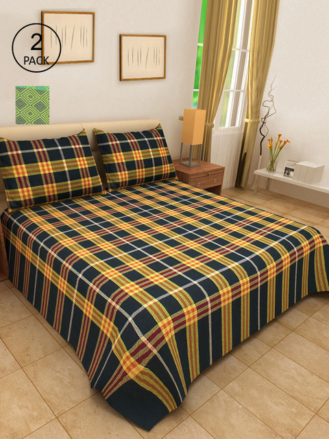 

KLOTTHE Set Of 2 Checked Double King Bed Covers With 4 Pillow Covers, Green