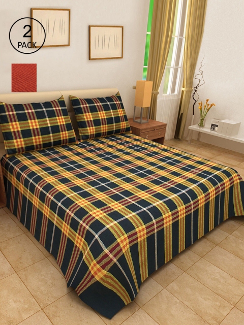 

KLOTTHE Set Of 2 Checked Double King Bed Covers with 4 Pillow Covers, Black