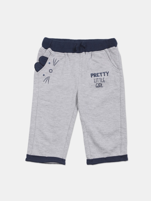 

Donuts Girls Grey & Navy Blue Solid Regular Fit Capris