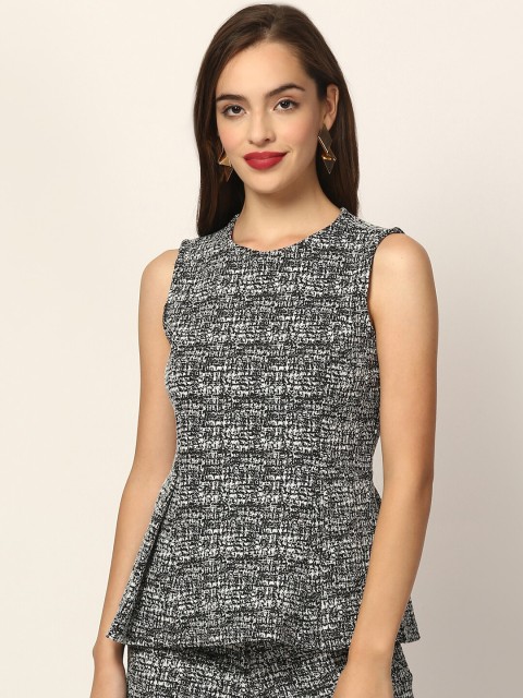 

Zoella Black & White Printed Regular Top