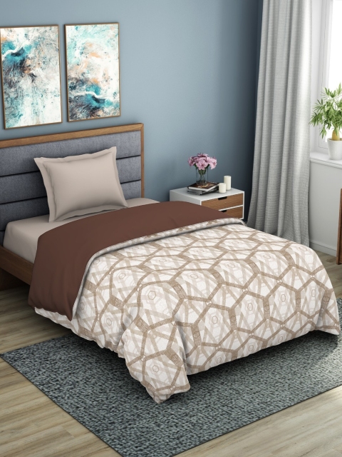 

SPACES Brown & Off-White Geometric AC Room 150 GSM Single Bed Quilt