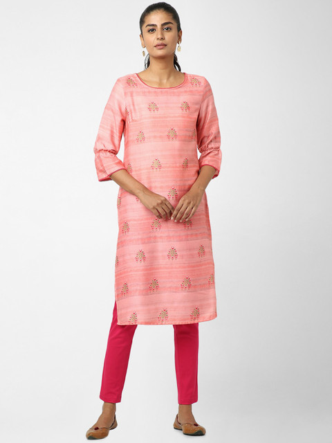 

Naari Women Pink Floral Printed Kurta