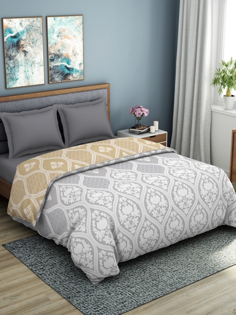 

SPACES Yellow & Off-White Geometric AC Room 150 GSM Double Bed Quilt