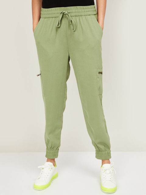 

Bossini Women Green Regular Fit Solid Joggers