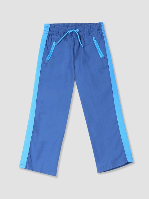 

GAP Boys Blue Solid Track Pants