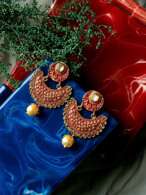 

PANASH Gold-Plated Red Handcrafted Crescent Shaped Chandbalis
