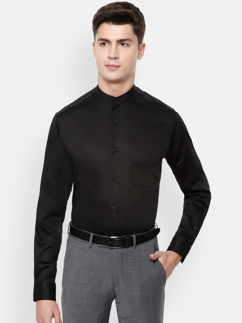 

Louis Philippe Men Black Slim Fit Solid Casual Shirt
