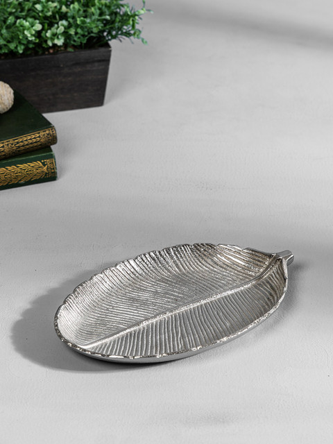 

Pure Home and Living Silver-Toned Oblong Leaf Platter Showpiece