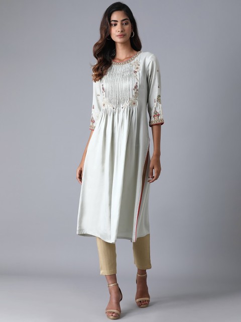 

Wishful Women Green Striped Thread Work Kurta