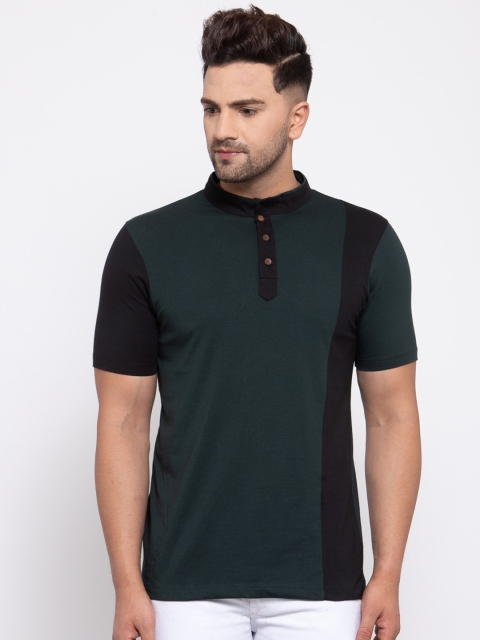 

Kalt Men Green Colourblocked Mandarin Collar T-shirt