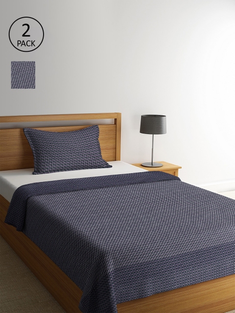 

KLOTTHE Set of 2 Blue & White Geometric Single Bed Covers With 4 Pillow Covers
