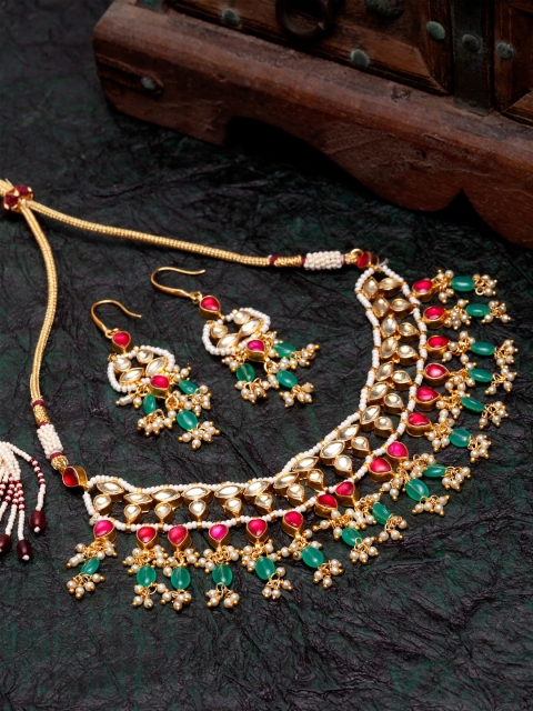 

PANASH Gold-Plated Green & Red Kundan-Studded & Beaded Jewellery Set