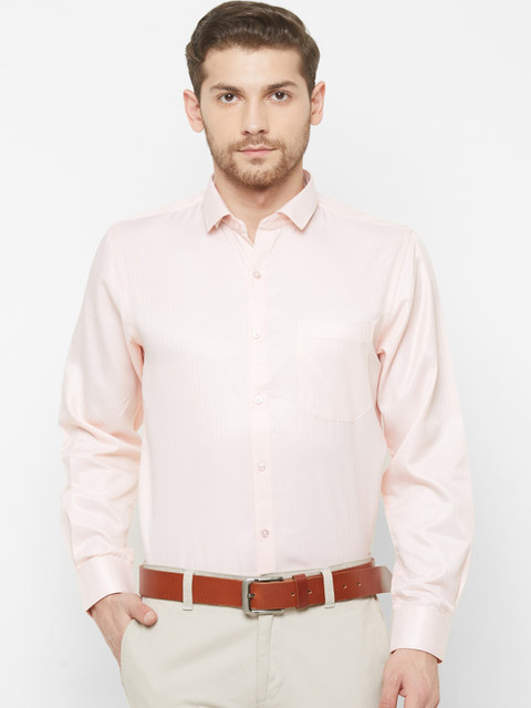 

Solemio Men Peach-Coloured Regular Fit Solid Formal Shirt