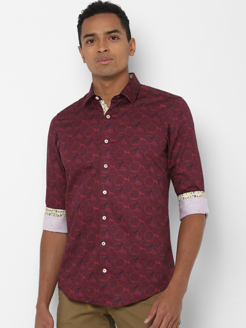 

SIMON CARTER LONDON Men Maroon Slim Fit Printed Casual Shirt