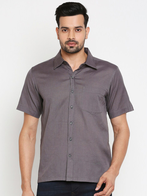 

Vivids India Men Grey Regular Fit Solid Casual Shirt
