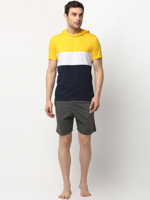 

VIMAL JONNEY Men Yellow & Grey Colourblocked Night suit