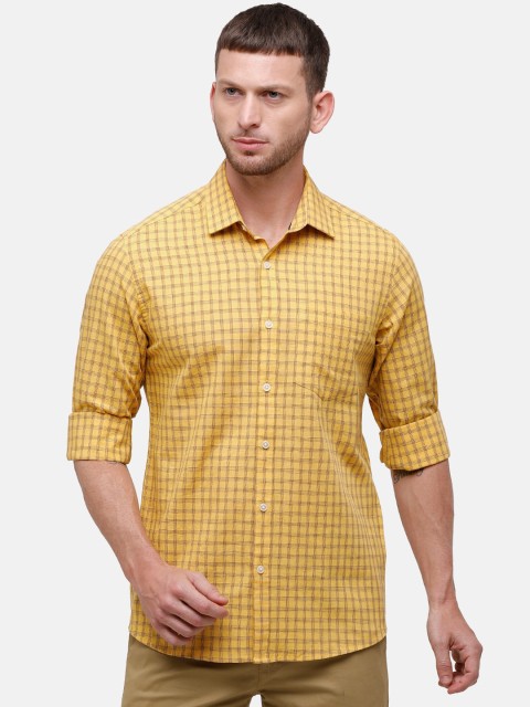 

CAVALLO by Linen Club Men Yellow & Brown Regular Fit Checked Casual Shirt