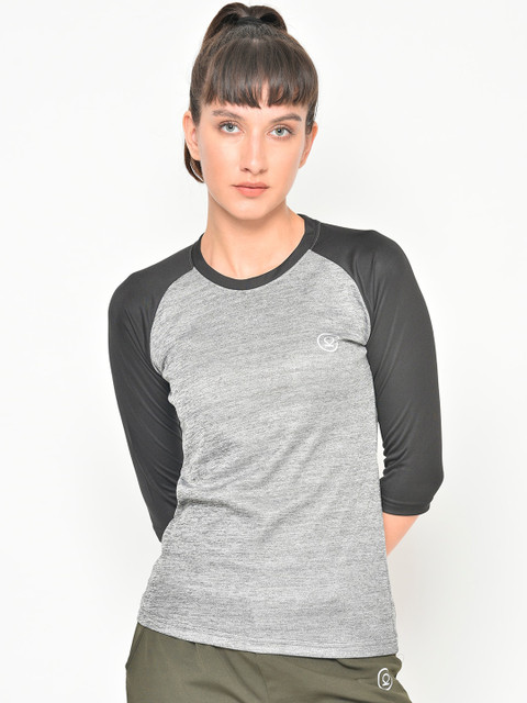 

Chkokko Women Grey Colourblocked Round Neck T-shirt