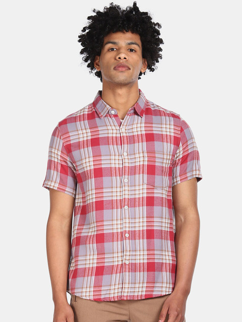 

Ruggers Men Red Regular Fit Checked Casual Shirt