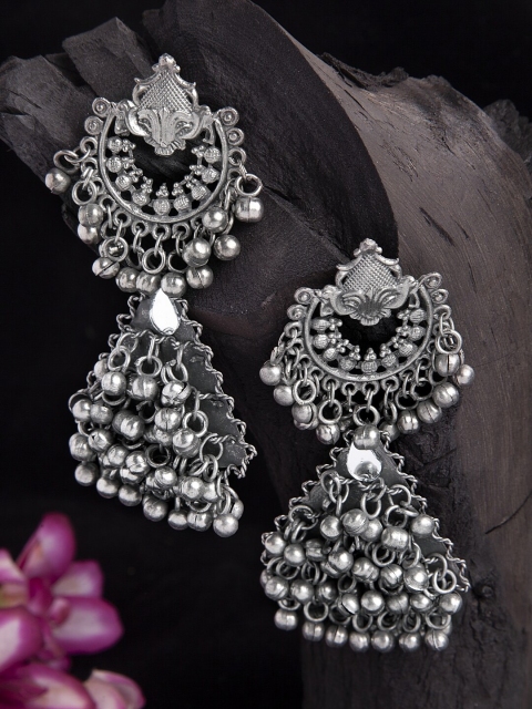 

Moedbuille Silver-Toned Triangular Chandbalis