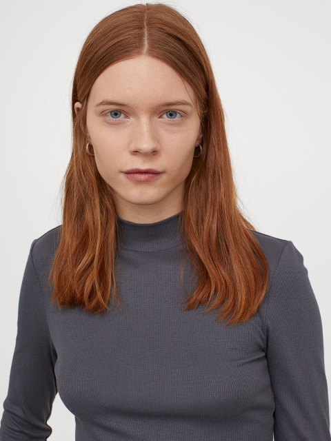 

H&M Women Grey Solid Stand-up Collar Top