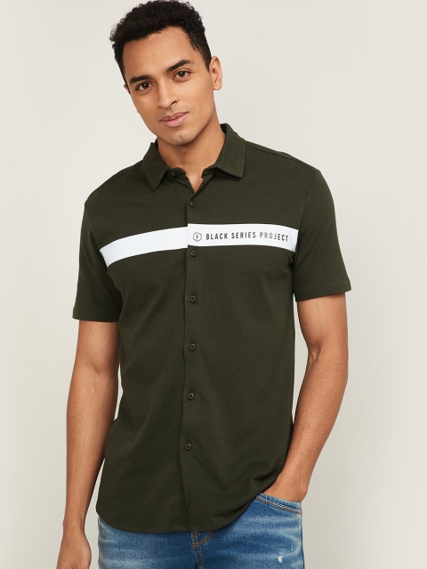 Bossini Men Olive Green & White Regular Fit Colourblocked Casual Shirt
