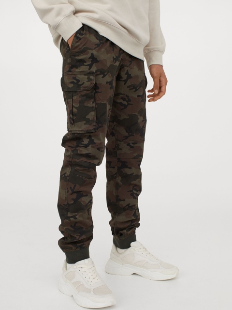 

H&M Men Olive Green & Beige Cotton Cargo Joggers