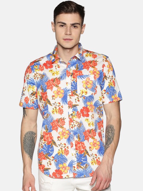 

Tusok Men White Regular Fit Printed Casual Shirt