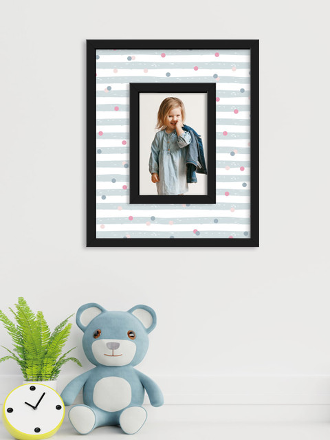 

RANDOM Black & Off-White Printed Wall Photo Frame