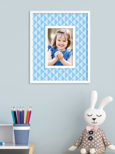

RANDOM Blue & White Printed Photo Frame