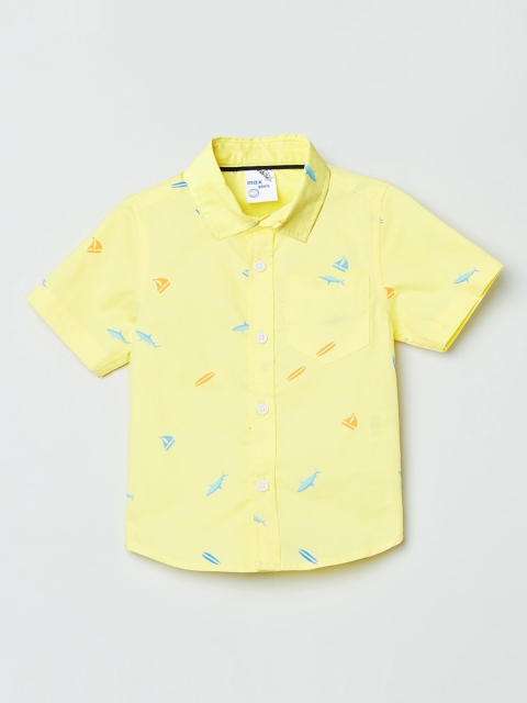 

max Boys Yellow Regular Fit Solid Casual Shirt