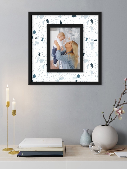 

RANDOM Black & White Printed Wall Photo Frame