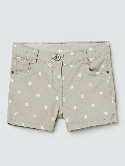 

max Girls Grey Printed Regular Fit Denim Shorts