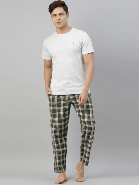 

Joven Men White & Olive Green Solid Pure Cotton Night Suit