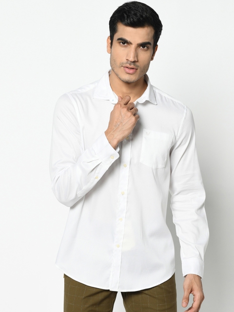 

Blackberrys Men White Slim Fit Solid Casual Shirt