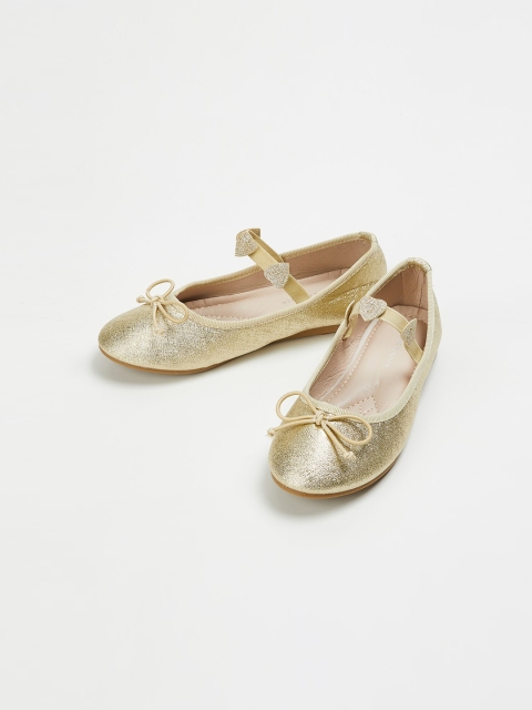 

Fame Forever by Lifestyle Girls Gold-Toned Textured PU Ballerinas