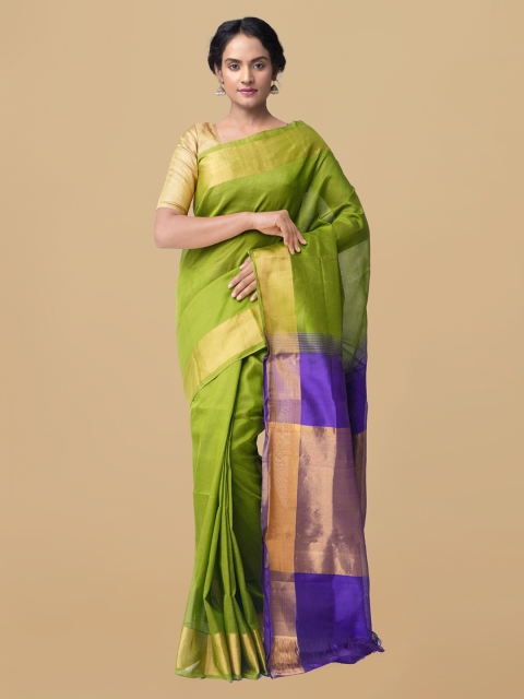 

Unnati Silks Green & Gold-Toned Silk Cotton Solid Handloom Uppada Saree